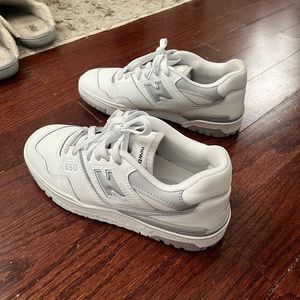 New Balance 550 White/Grey size 7 women’s
